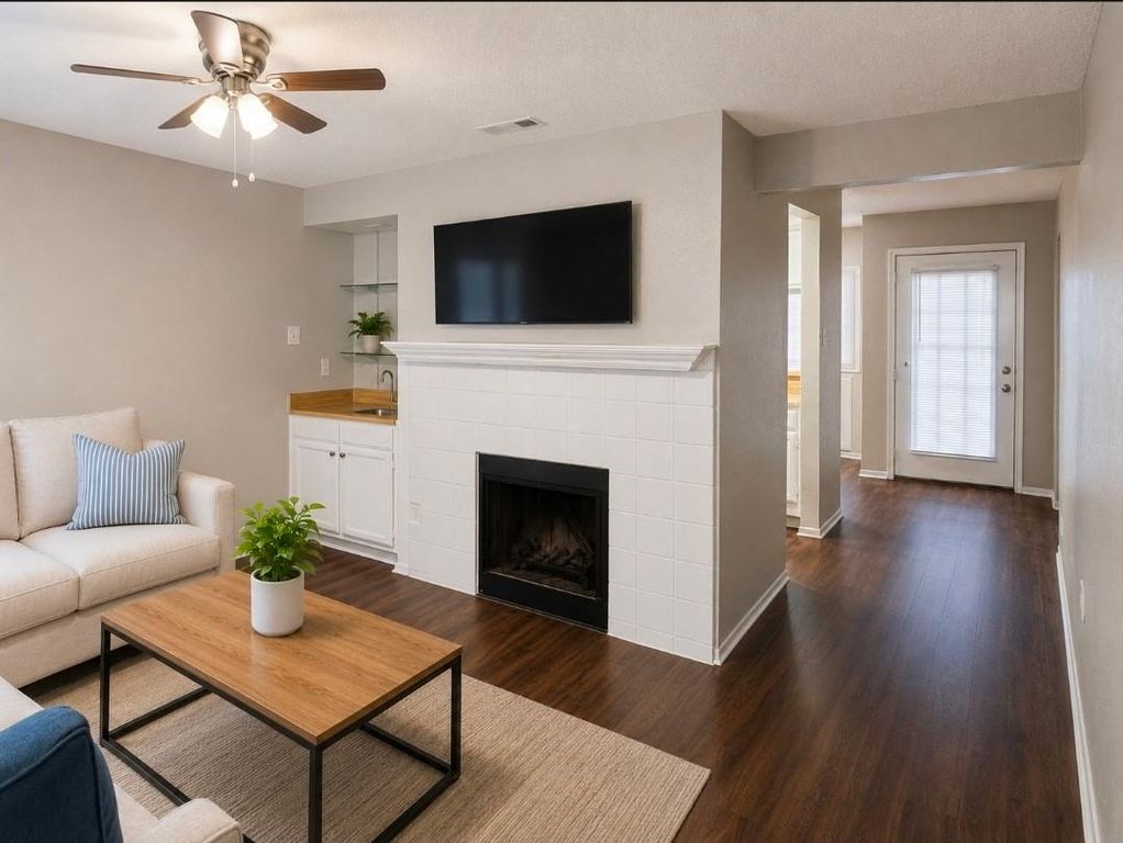 3835 Tanglewilde Street 3835, Houston, TX 77063