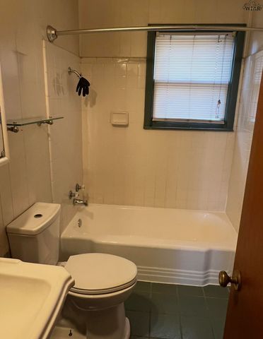 1104 E OMEGA STREET, Henrietta, TX 76365