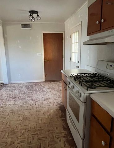 1104 E OMEGA STREET, Henrietta, TX 76365