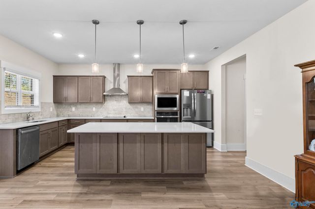 216 Sunny Springs Court, New Market, AL 35761