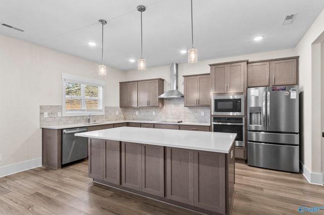 216 Sunny Springs Court, New Market, AL 35761