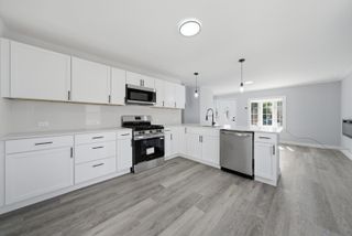 407 Laurel Avenue, Romeoville, IL 60446