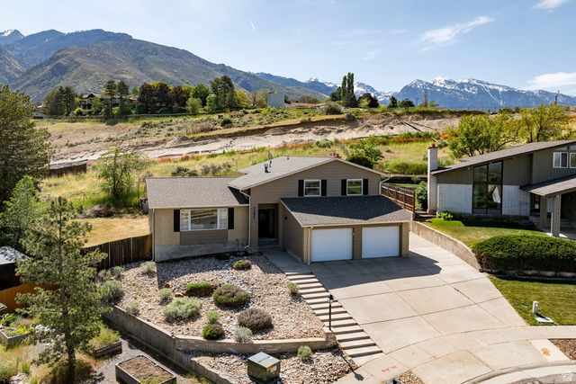 7351 S CHESTNUT CIR, Cottonwood Heights, UT 84121