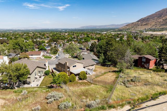 7351 S CHESTNUT CIR, Cottonwood Heights, UT 84121