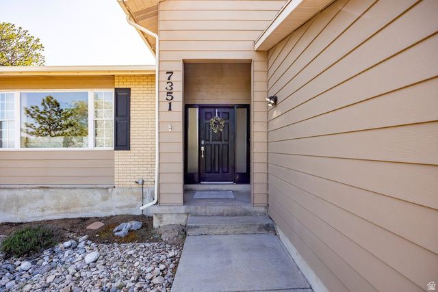 7351 S CHESTNUT CIR, Cottonwood Heights, UT 84121