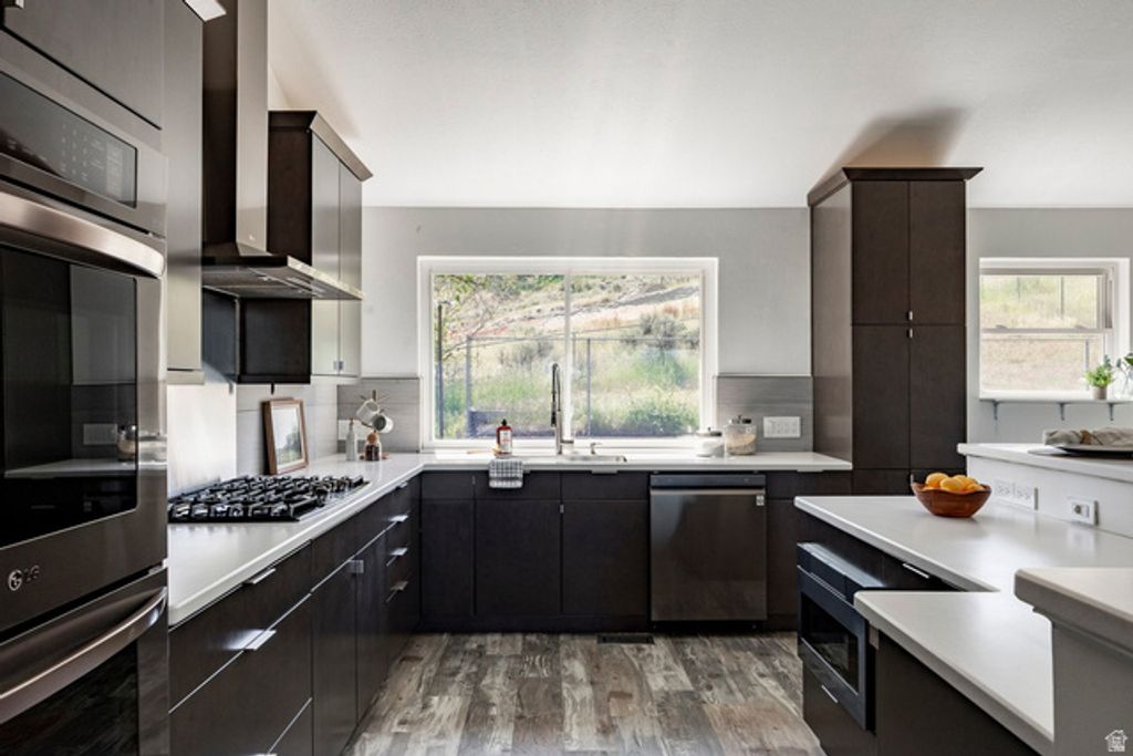 Image 16 of property listing at 7351 S CHESTNUT CIR, Cottonwood Heights, UT 84121