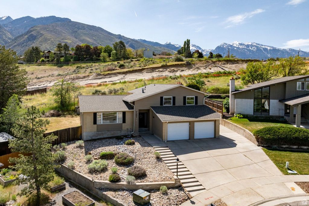 Image 36 of property listing at 7351 S CHESTNUT CIR, Cottonwood Heights, UT 84121