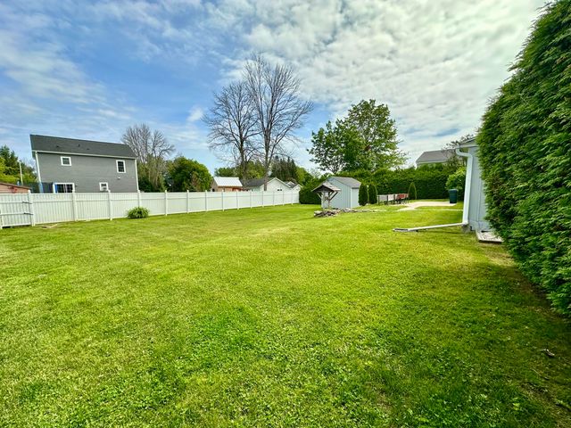 4 Stewart Street, Rouses Point, NY 12979