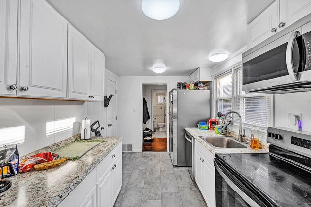 3015 KENNEDY ST, Roanoke, VA 24012