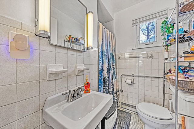 3015 KENNEDY ST, Roanoke, VA 24012