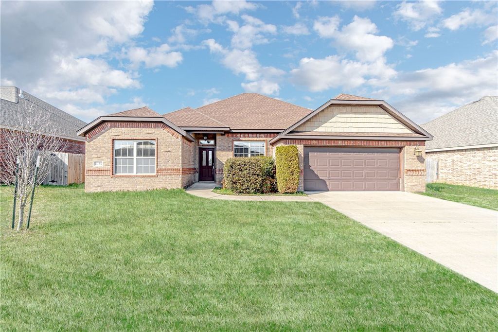 1161 Coventry Lane, Centerton, AR 72719