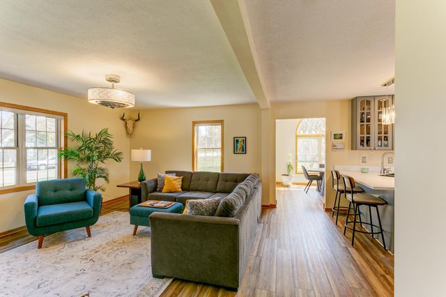 373 Locust Street S, Prescott, WI 54021