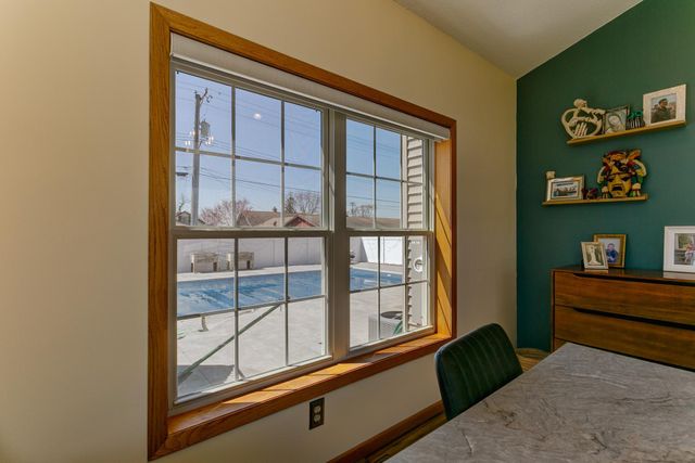 373 Locust Street S, Prescott, WI 54021