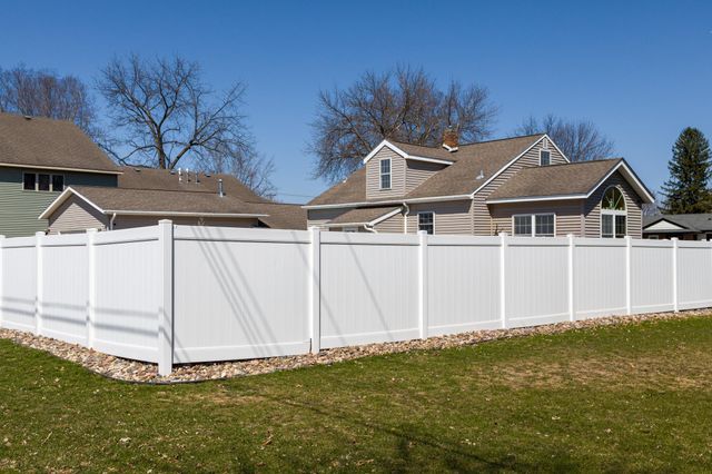 373 Locust Street S, Prescott, WI 54021