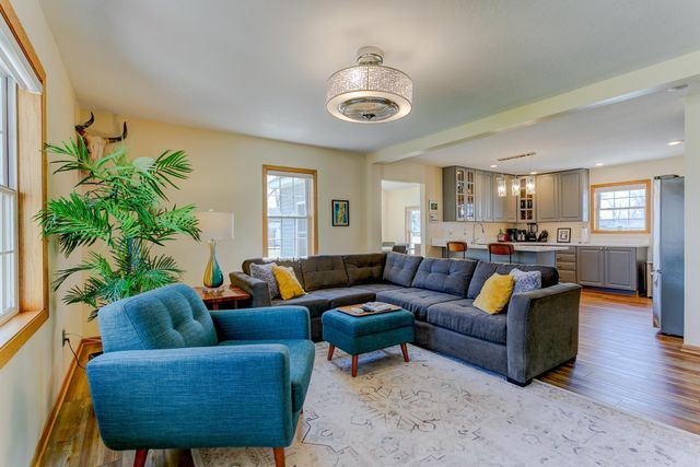 373 Locust Street S, Prescott, WI 54021