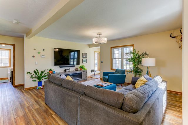 373 Locust Street S, Prescott, WI 54021