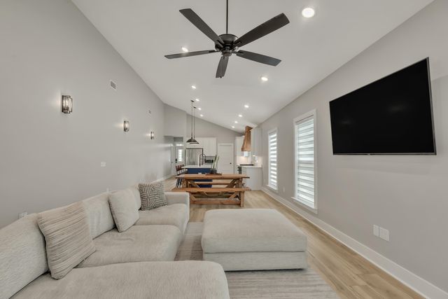 1006 W Lloyd Street, Pensacola, FL 32501