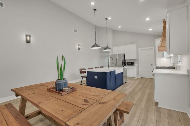 1006 W Lloyd Street, Pensacola, FL 32501