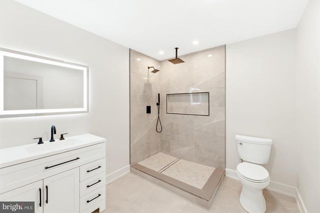 9741 KREWSTOWN RD, Philadelphia, PA 19115