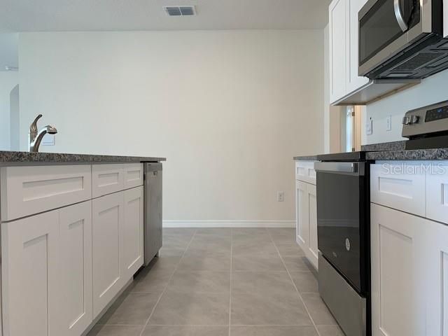 2685 MAGNOLIA AVENUE, Davenport, FL 33837