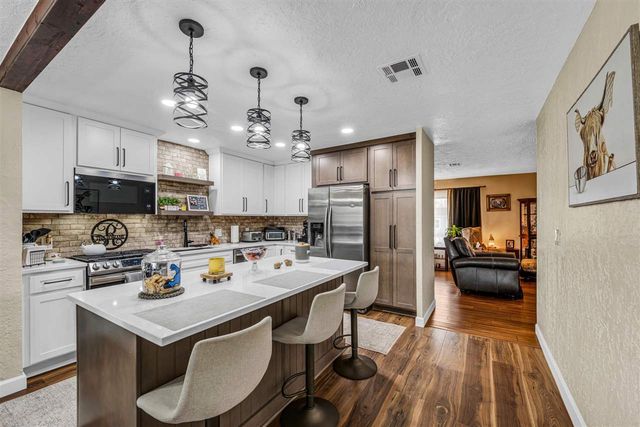 2429 NW 28th, Lawton, OK 73505