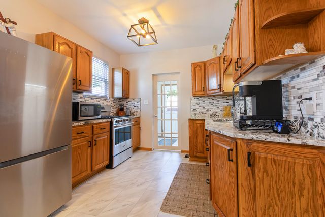 101 N Michigan Avenue, Hobart, IN 46342