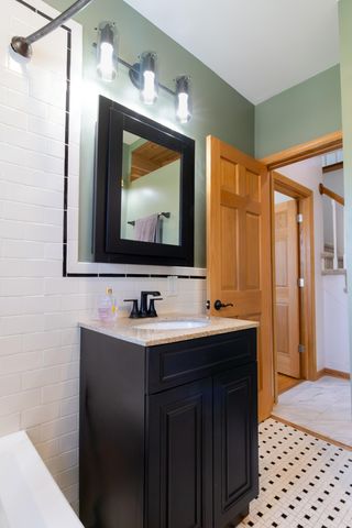 101 N Michigan Avenue, Hobart, IN 46342