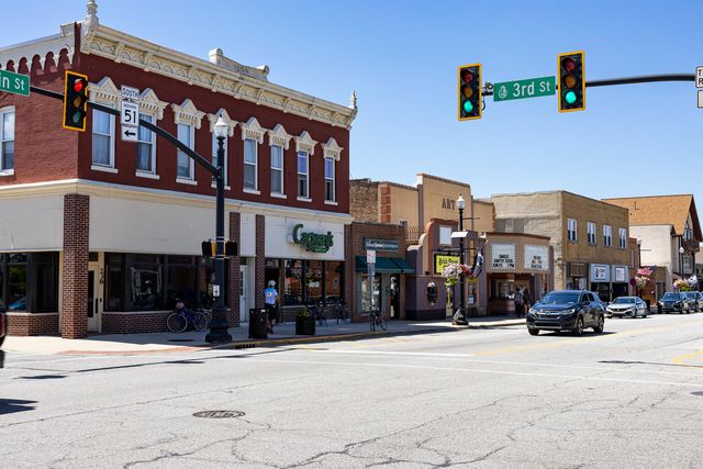 101 N Michigan Avenue, Hobart, IN 46342
