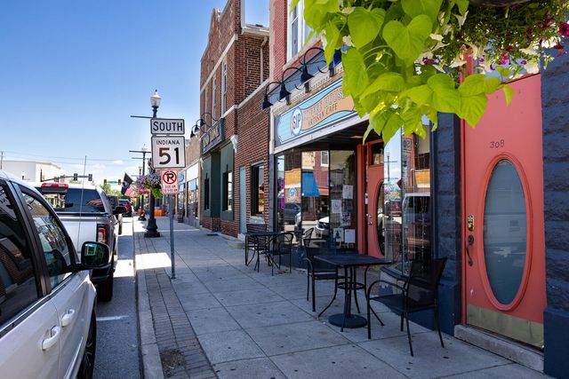 101 N Michigan Avenue, Hobart, IN 46342