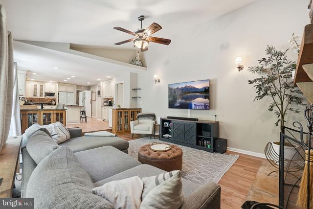 13986 DANCING TWIG DR, Gainesville, VA 20155