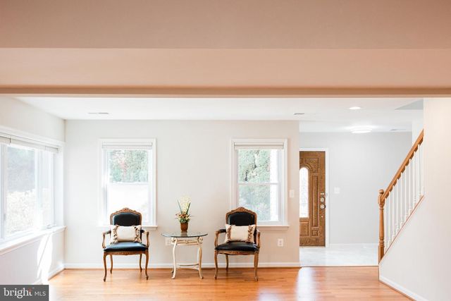 9720 FIVE OAKS RD, Fairfax, VA 22031