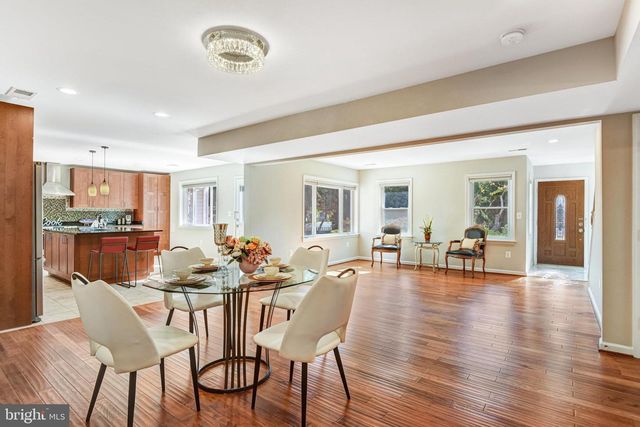 9720 FIVE OAKS RD, Fairfax, VA 22031