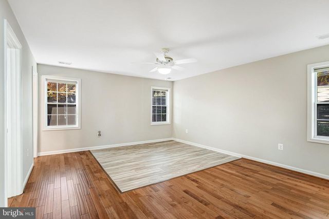 9720 FIVE OAKS RD, Fairfax, VA 22031