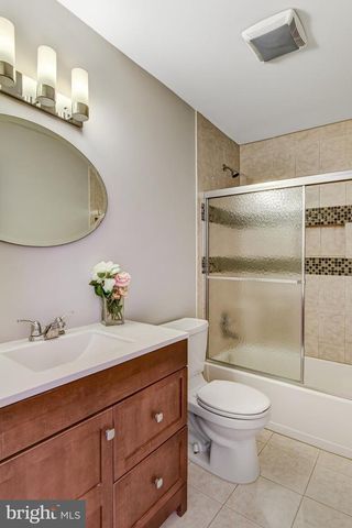 9720 FIVE OAKS RD, Fairfax, VA 22031