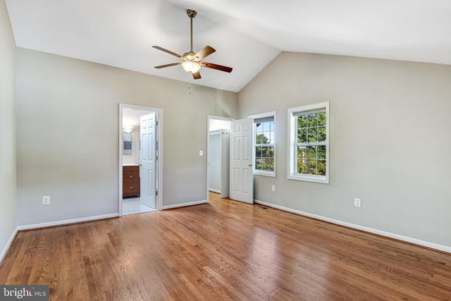 9720 FIVE OAKS RD, Fairfax, VA 22031