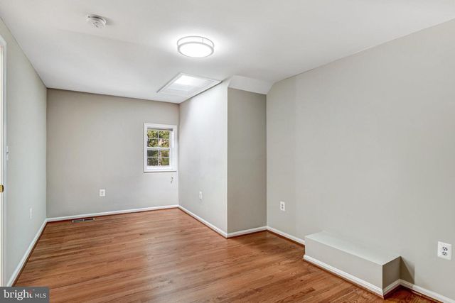 9720 FIVE OAKS RD, Fairfax, VA 22031