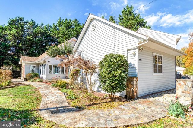 9720 FIVE OAKS RD, Fairfax, VA 22031