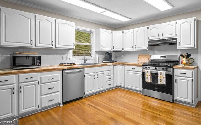 224 Shadowood Drive SE, Calhoun, GA 30701