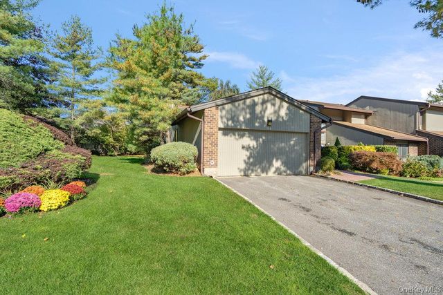 118 Estate Drive, Jericho, NY 11753