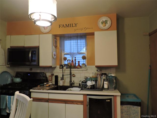 10717 Fern Place, Jamaica, NY 11433