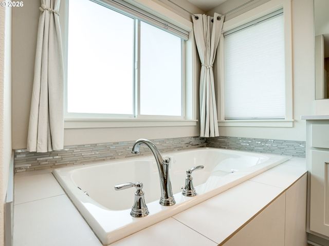 8208 Ne 168th Ave, Vancouver, WA 98682
