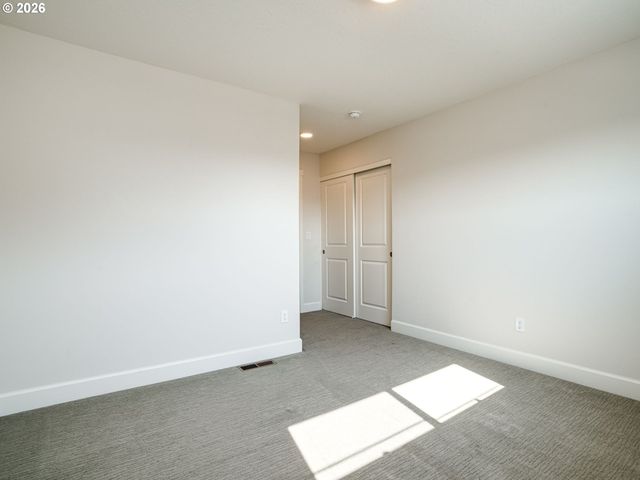 8208 Ne 168th Ave, Vancouver, WA 98682