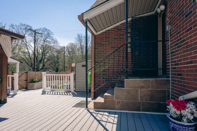 1928 Warrington RD, Roanoke, VA 24015