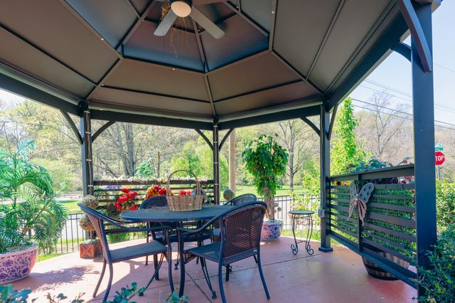1928 Warrington RD, Roanoke, VA 24015