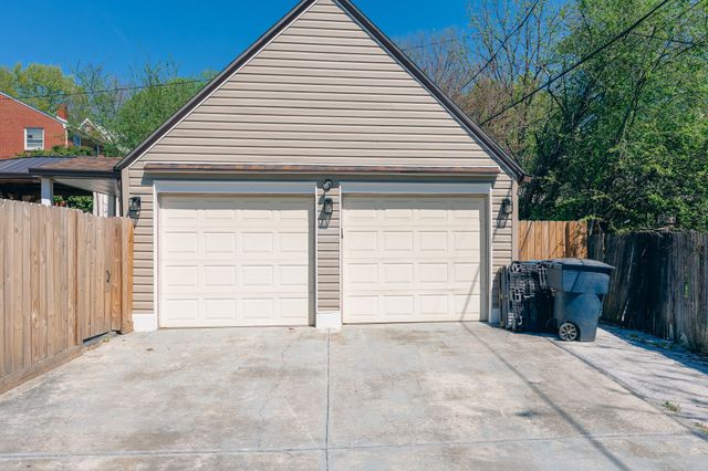 1928 Warrington RD, Roanoke, VA 24015