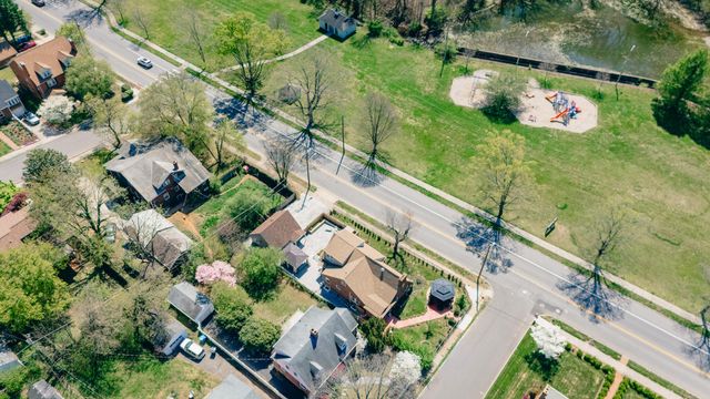 1928 Warrington RD, Roanoke, VA 24015