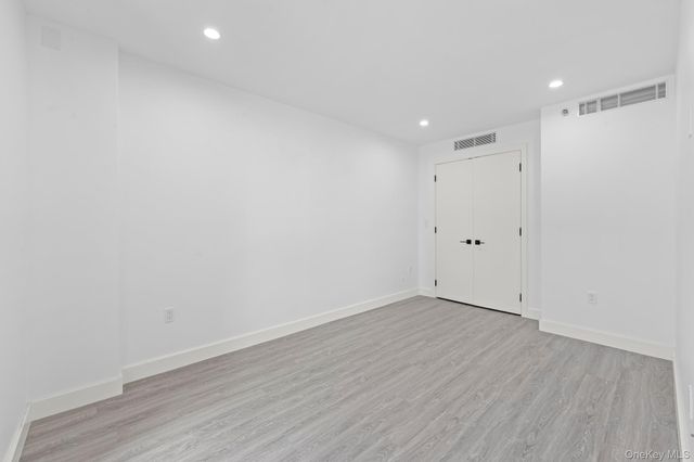 46-40 Vernon Boulevard 3B, Long Island City, NY 11101