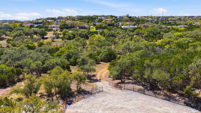 11387 FM 32, Fischer, TX 78623