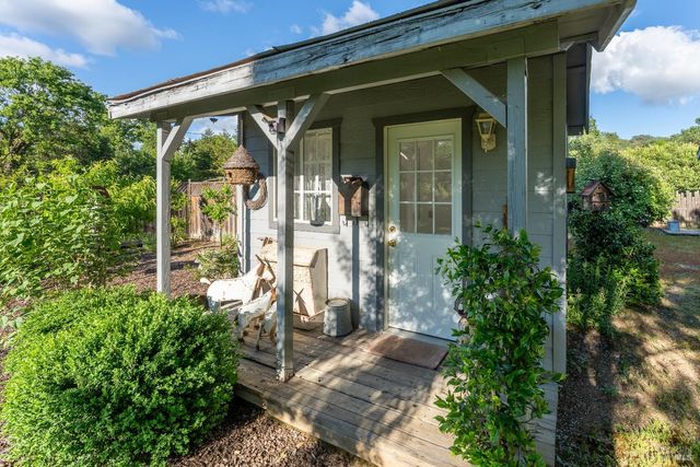 1991 Fern Canyon Rd, Ukiah, CA 95482