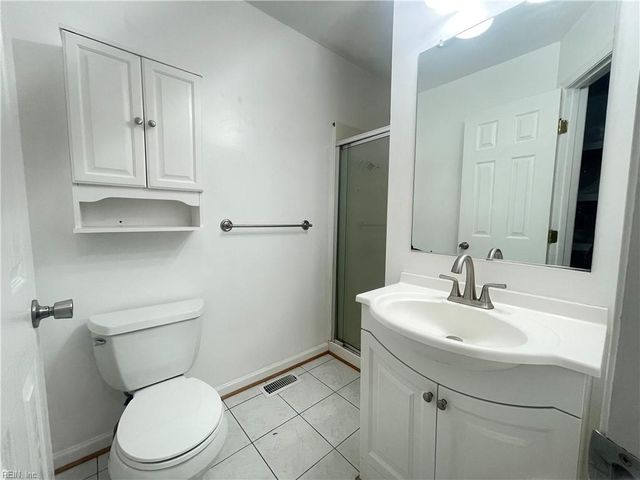 6 Julia TER, Newport News, VA 23608